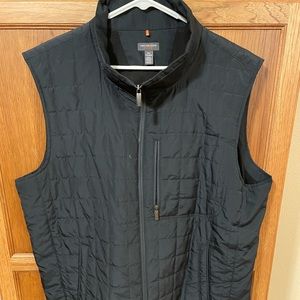 Like new Van Heusen Mens Traveler Vest XXL